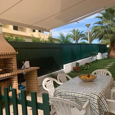 Casa Roseiras Tatil Evi