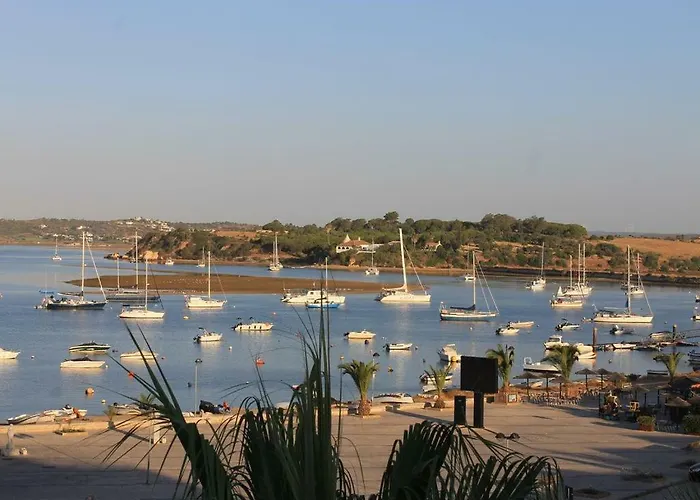 度假居 Casa Roseiras *