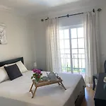 Casa Roseiras Semesterbostad Ferragudo (Faro)
