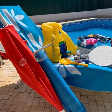 בית נופש Casa Roseiras פראגודו