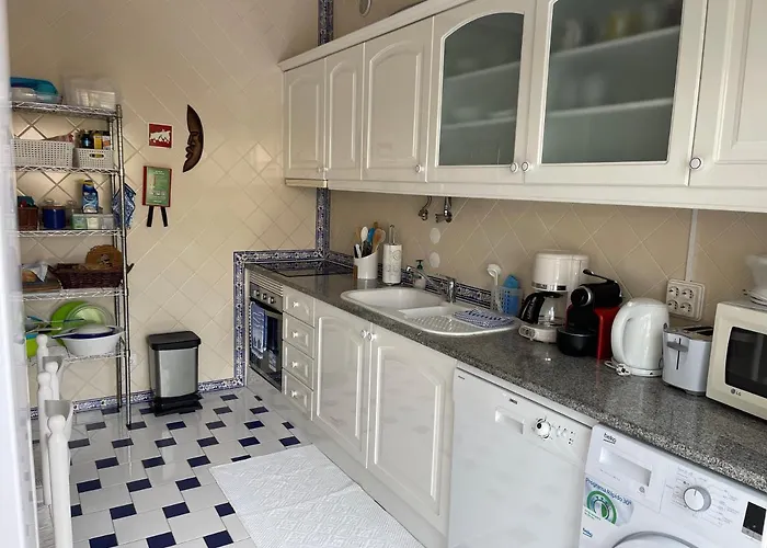 Casa Roseiras Ferragudo (Faro)